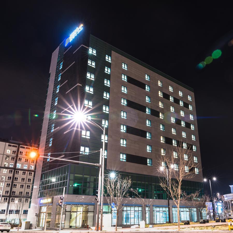 Incheon Airport Legend Hotel Exteriör bild