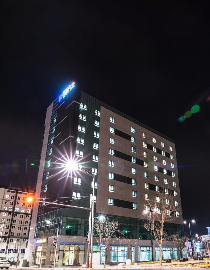 Incheon Airport Legend Hotel Exteriör bild